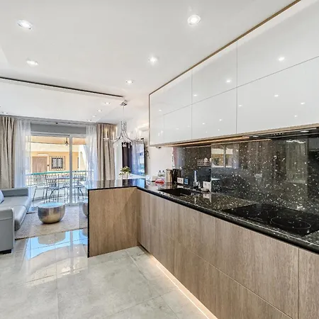 公寓 Hermitage Homes Tds