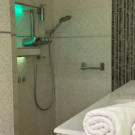 Hermitage Homes Tds Apartman *